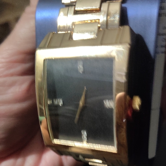 🆕 Gold Square Men's Watch - Picture 7 of 11